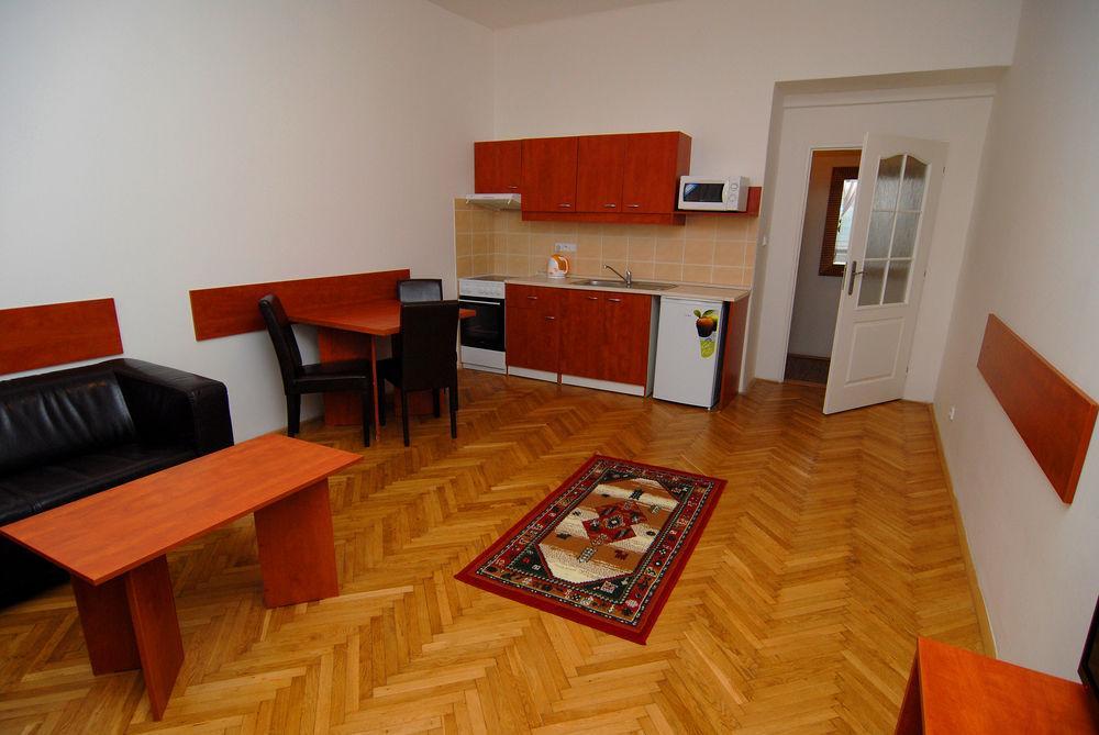 Akat Pensión Praga
