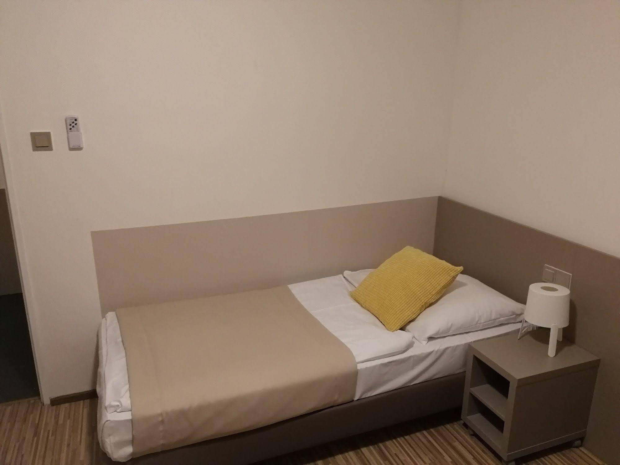 Akat 3* Praga